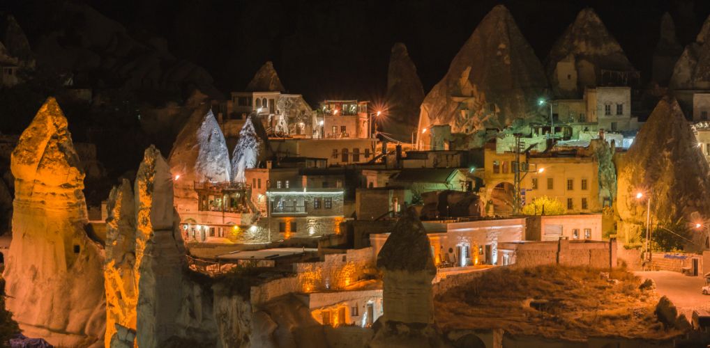 5 Stunning Göreme Cave Hotels: Ignite the Flames of Love with a Unique Romantic Getaway